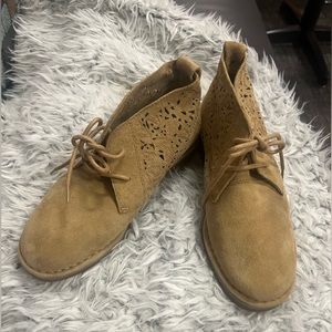 Women’s Hush Puppies - Size 5.5
